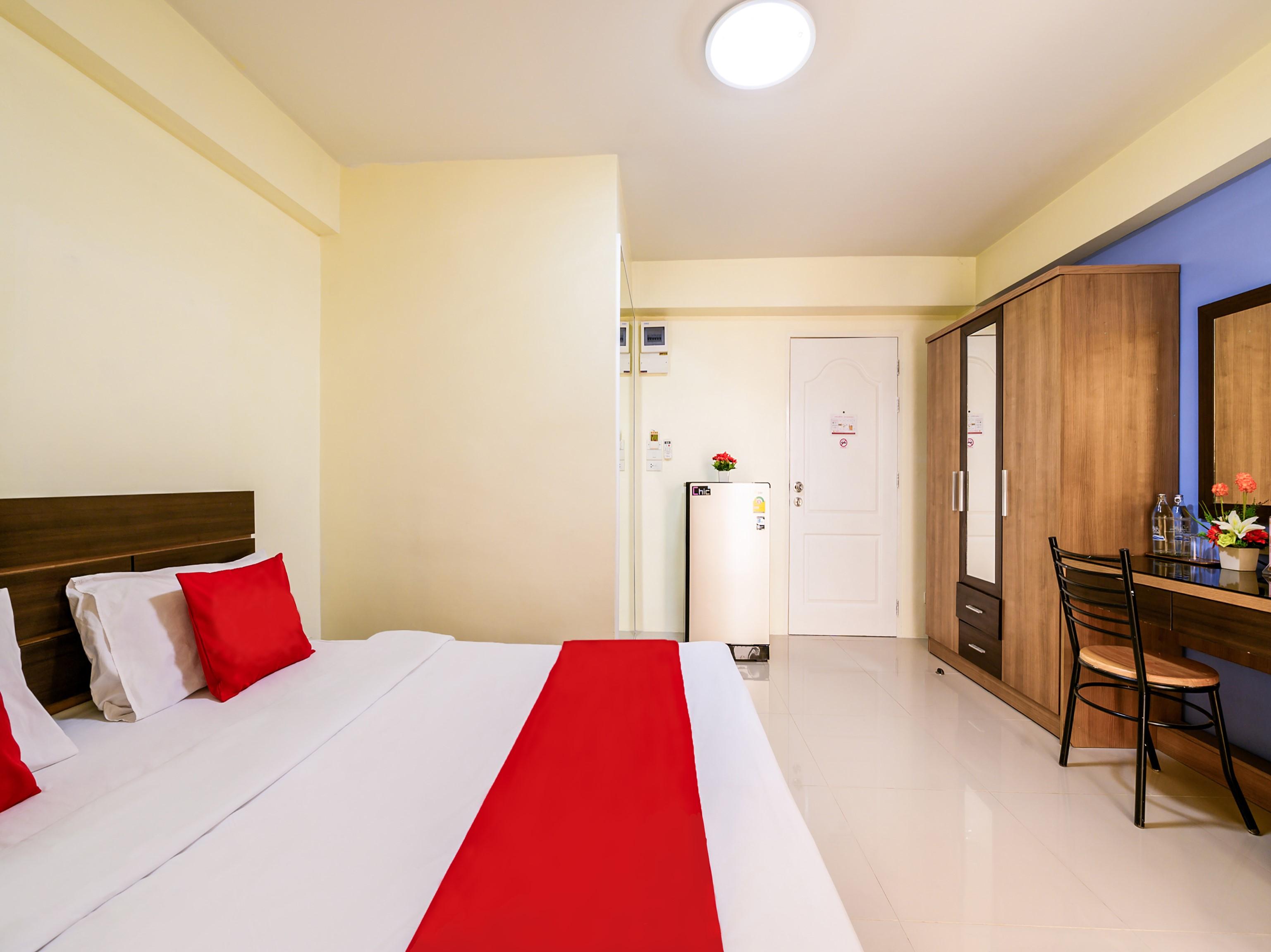 Salin Home Hotel Ramkhamhaeng Бангкок Экстерьер фото